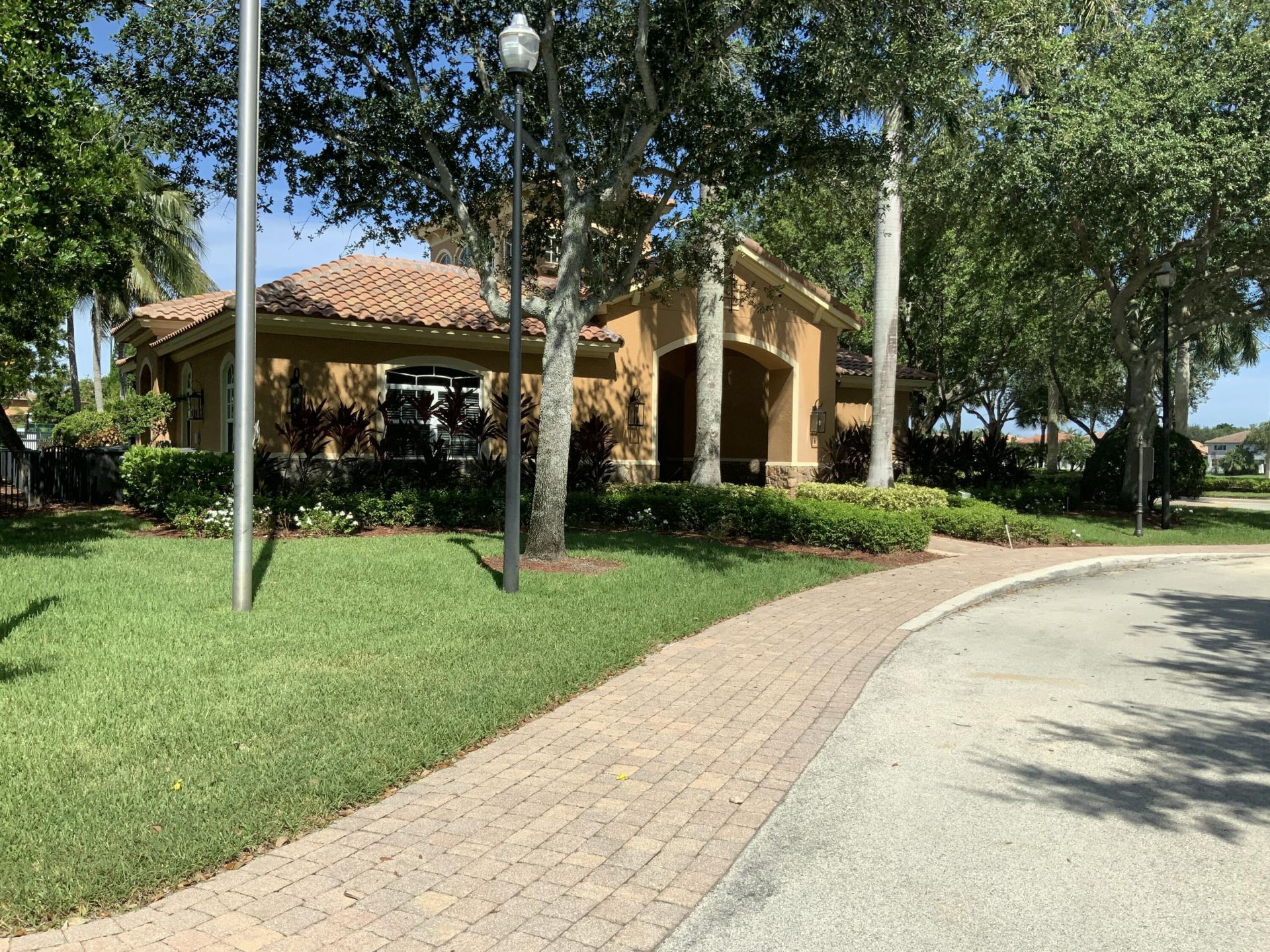 7082 Aliso Avenue, West Palm Beach, FL 33413 Photo