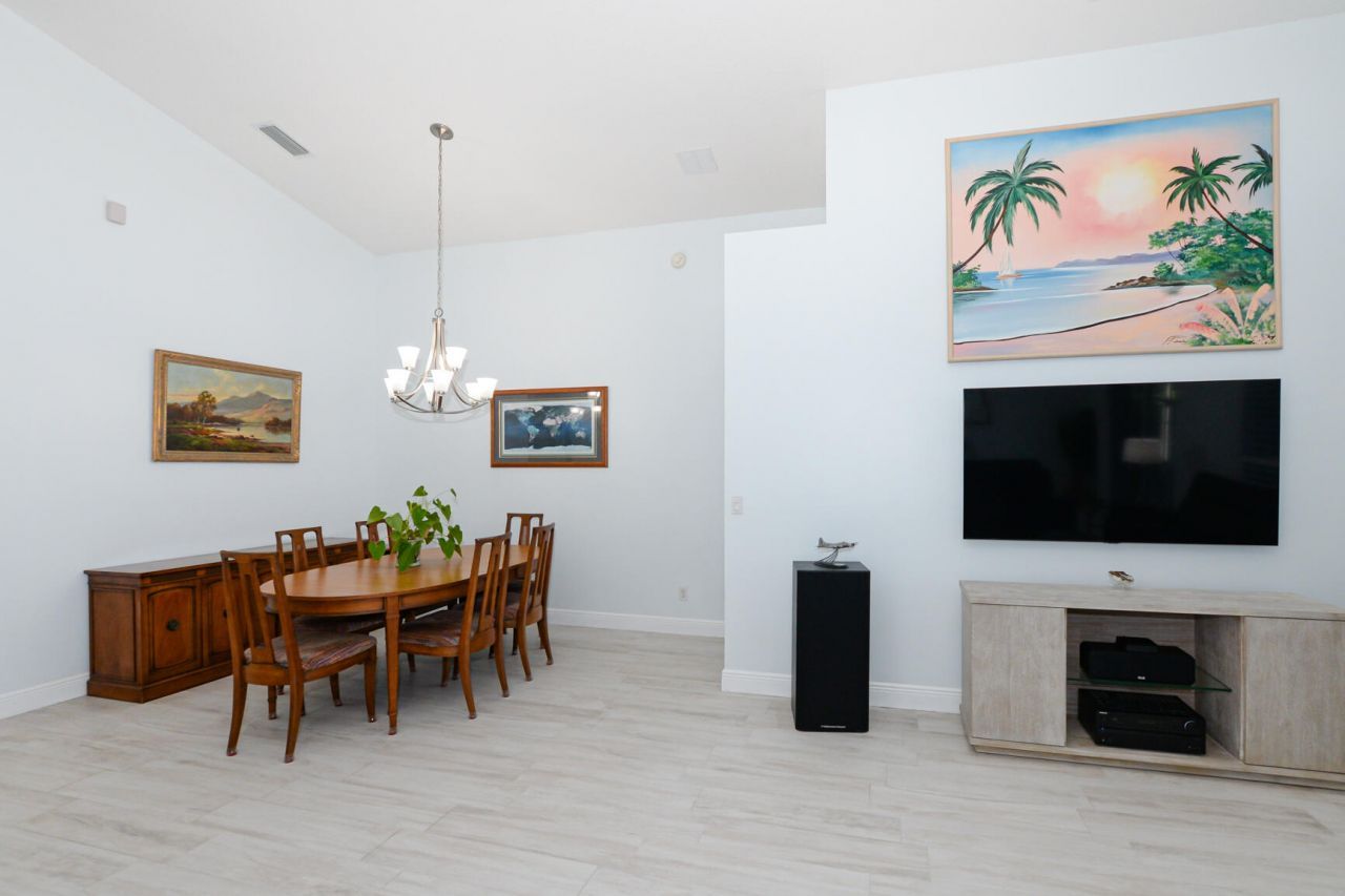 1039 SE Westminster Place, Stuart, FL 34997 Photo