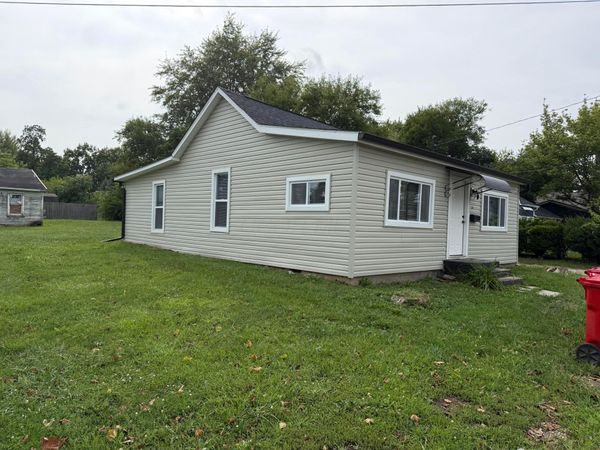 20 Fairview Avenue , London, OH 43140