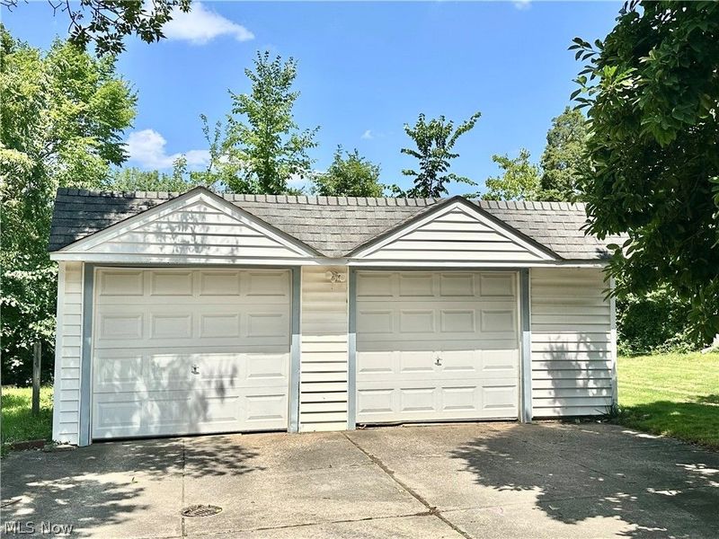 9513 Alexander Road , Garfield Heights, OH 44125 Photo 8