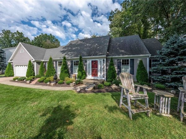 389 Jaycox Road, Avon Lake, OH 44012