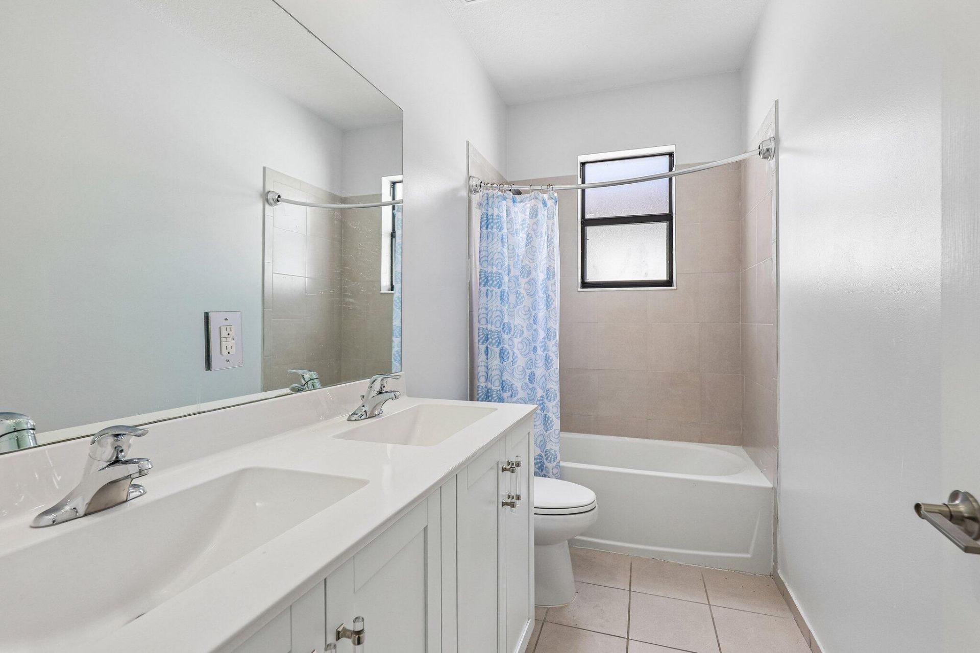 3567 W 110th Terrace, Hialeah, FL 33018 Photo