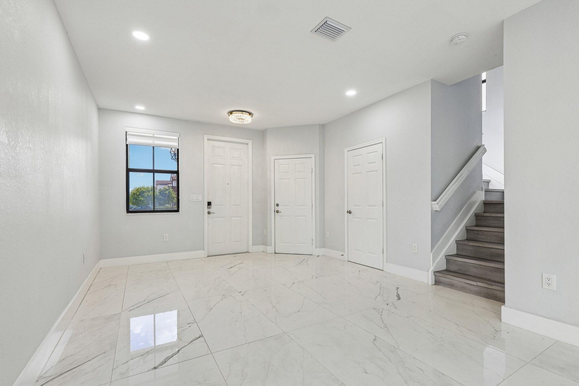 3567 W 110th Terrace, Hialeah, FL 33018 Photo
