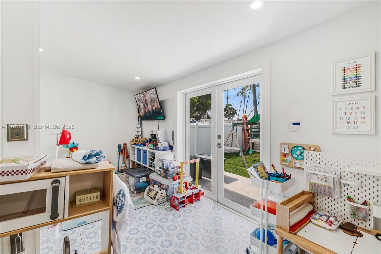 2801 NW 6th St, Miami, FL 33125 Photo
