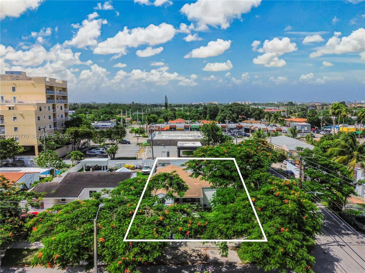 2801 NW 6th St, Miami, FL 33125 Photo