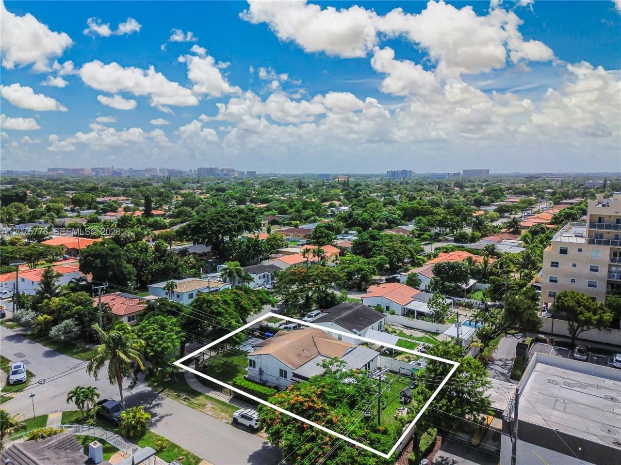 2801 NW 6th St, Miami, FL 33125 Photo