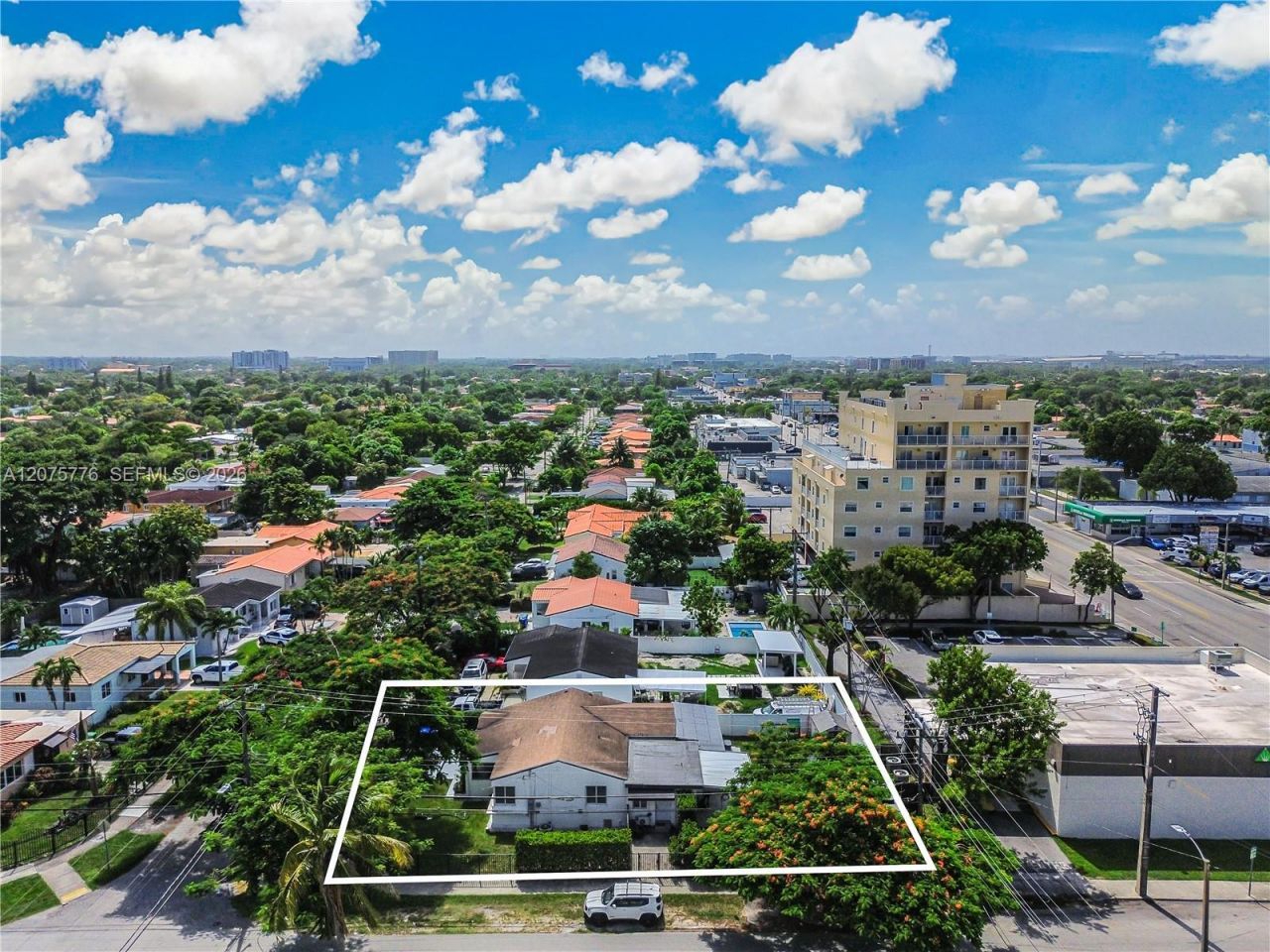 2801 NW 6th St, Miami, FL 33125 Photo