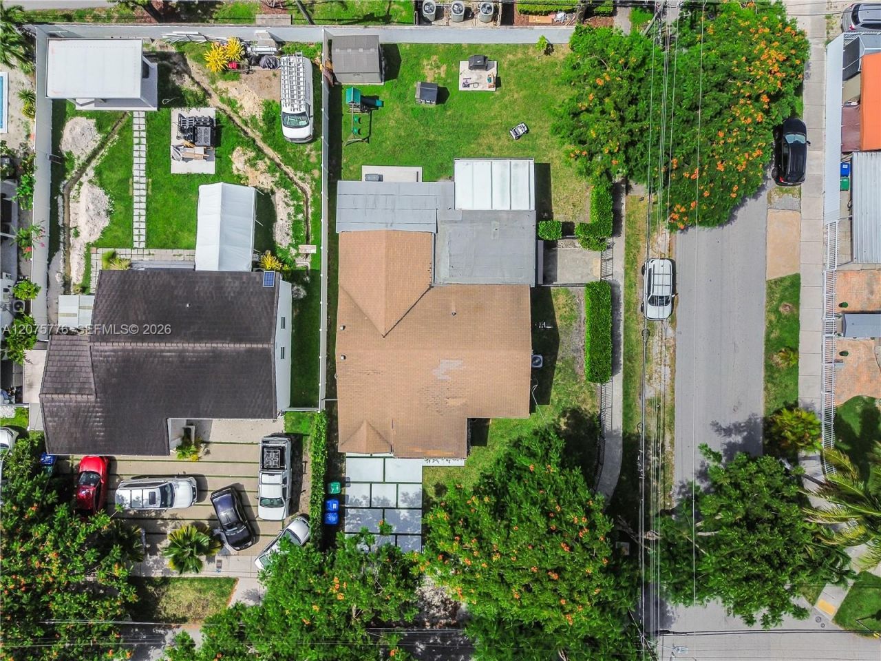 2801 NW 6th St, Miami, FL 33125 Photo