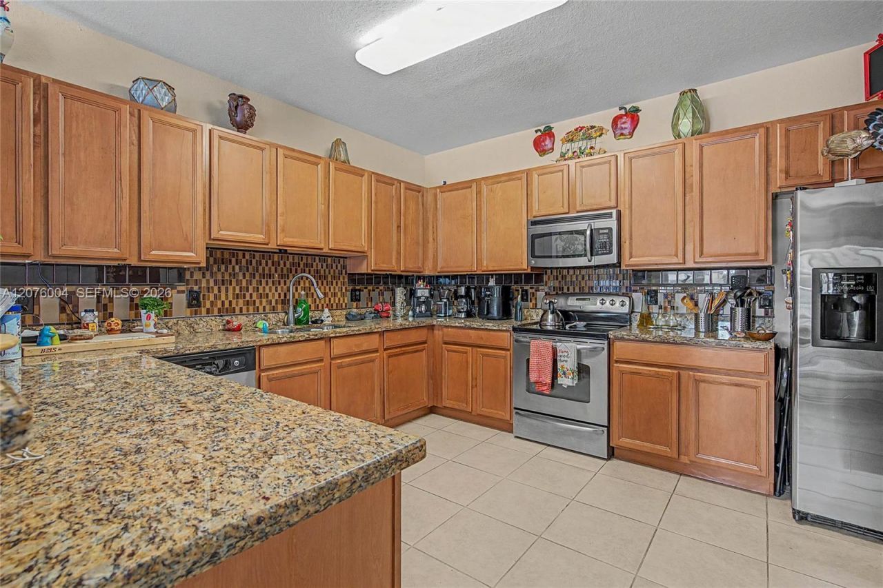 527 SE 31st Ave , Homestead, FL 33033 Photo