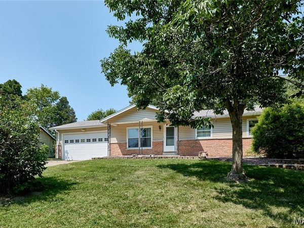 318 Capri Drive, O'Fallon, MO 63366