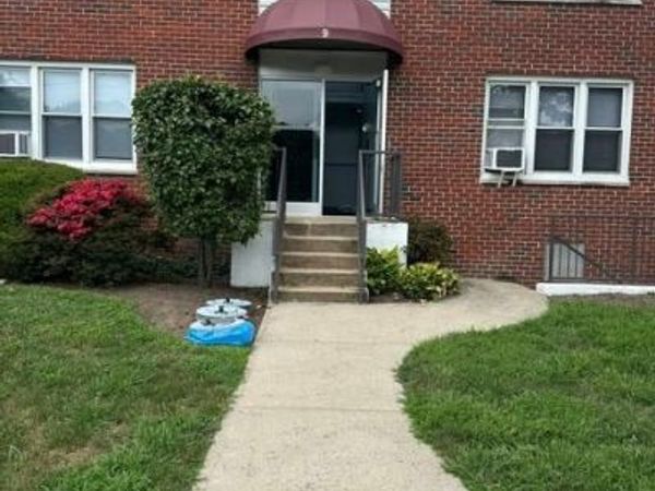 9 Stokes Road , Unit 2B, Yonkers, NY 10710
