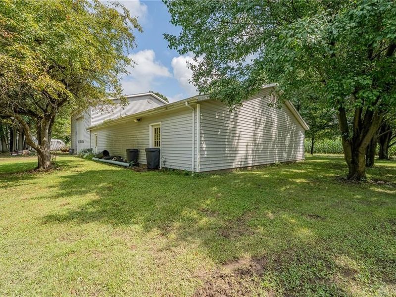 11825 Coppock Road, Laura, OH 45337 Photo 32