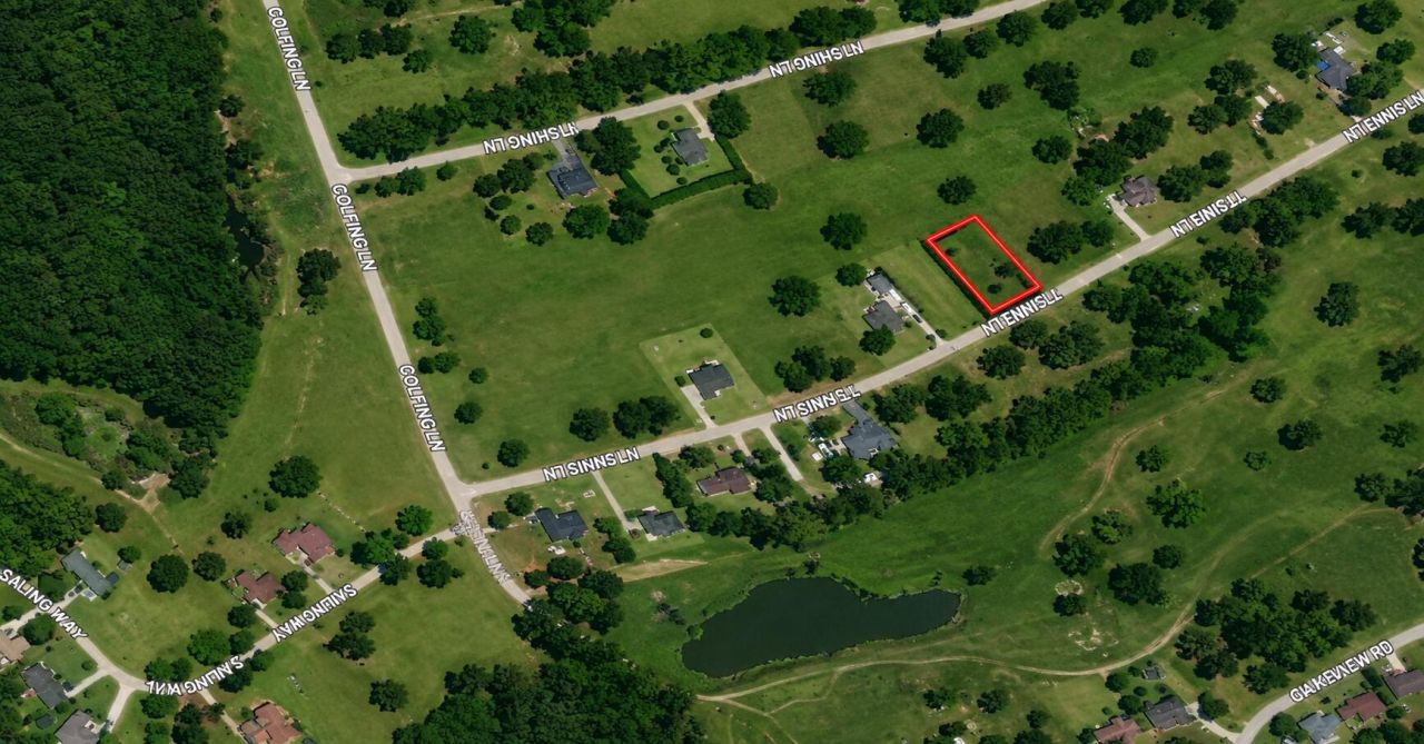 1318 Tennis Lane Photo 4