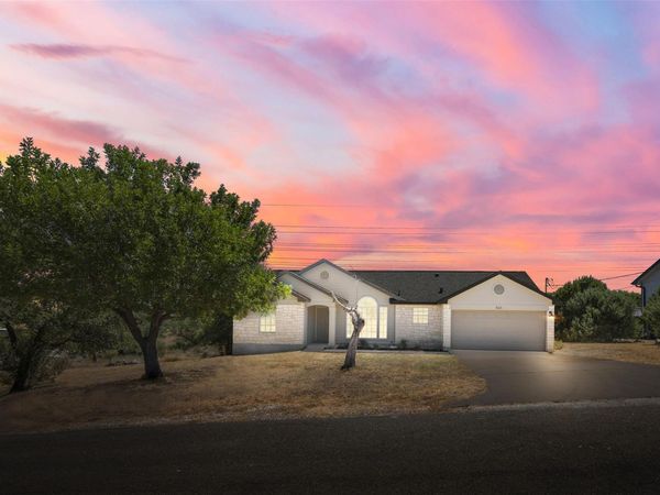 501 Royal CT, Horseshoe Bay, TX 78654