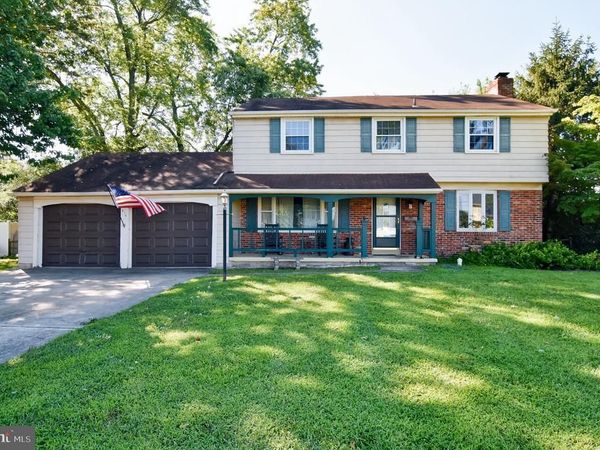 816 HERITAGE ROAD, CINNAMINSON, NJ 08077