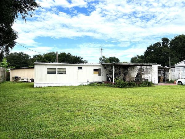 170 N OAK DRIVE , KENANSVILLE, FL 34739