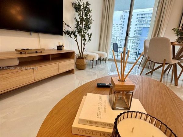 800 N Miami Ave , Unit E-1201, Miami, FL 33136