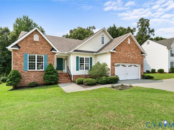 3173 Poplar View Place, Chester, VA 23831