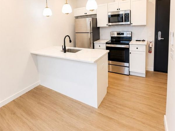 136 south , Unit 202, Poughkeepsie, NY 12601