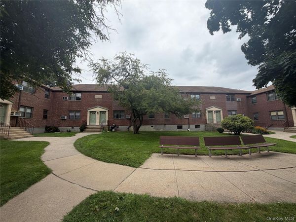 57-48 246th Crescent , Unit C8, Little Neck, NY 11362