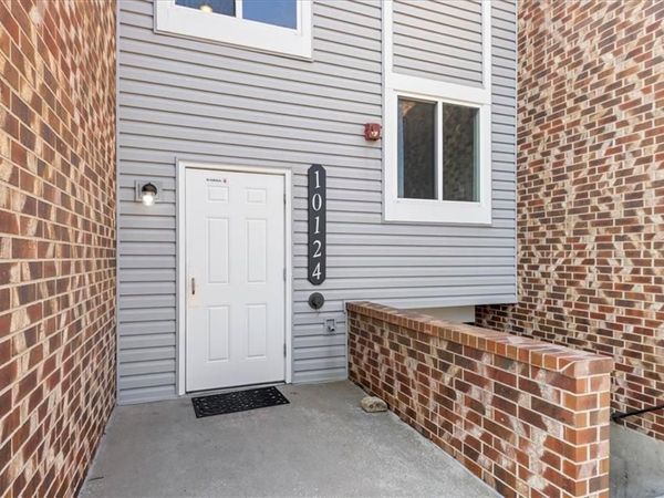 10124 W 96th Street, Unit A, Overland Park, KS 66212