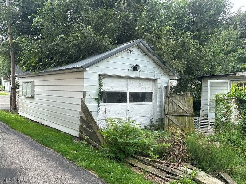 2828 Lake Avenue , Ashtabula, OH 44004 Photo 23