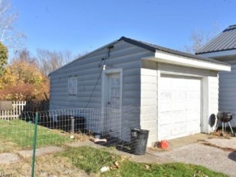 2828 Lake Avenue , Ashtabula, OH 44004 Photo 28