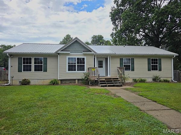 1135 W Breckenridge Street , Mexico, MO 65265