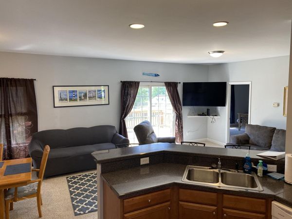 1100 Joffrey DR , Huddleston, VA 24104