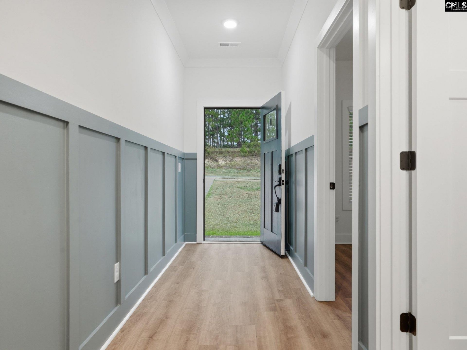 205 Shadowbrook Way Photo 4