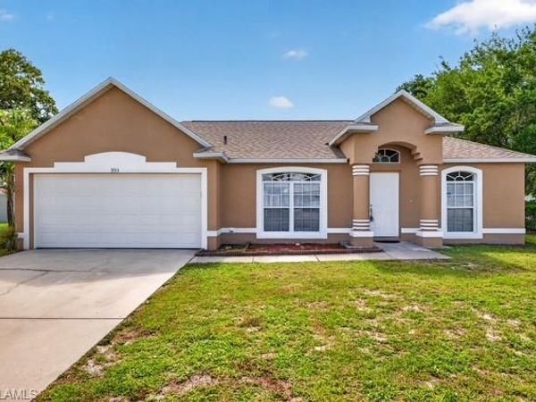 903 SE 5th AVE , CAPE CORAL, FL 33990
