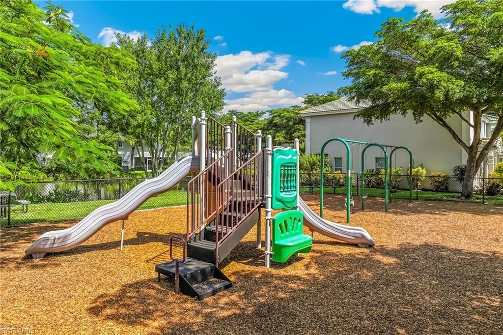 10059 Poppy Hill Dr , Fort Myers, FL 33966 Photo
