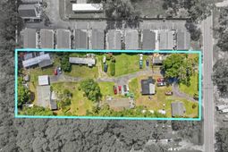572 Schooner Ct. photo 4
