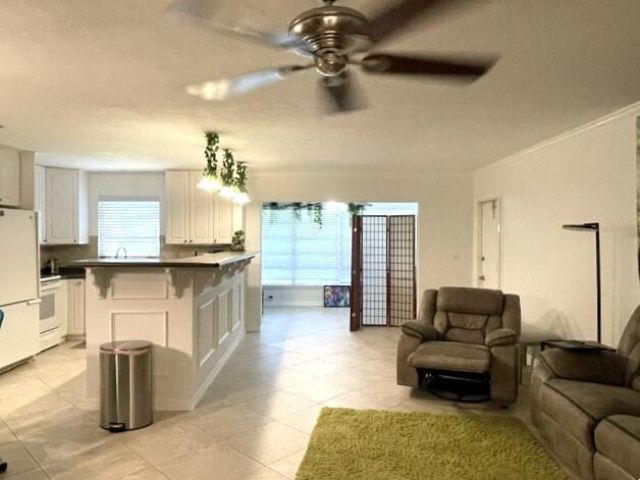 1080 North Drive, Unit B, Delray Beach, FL 33445 Photo