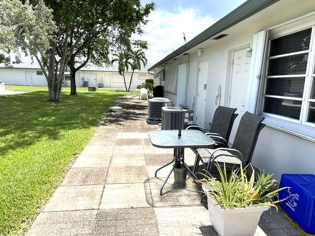 1080 North Drive, Unit B, Delray Beach, FL 33445 Photo