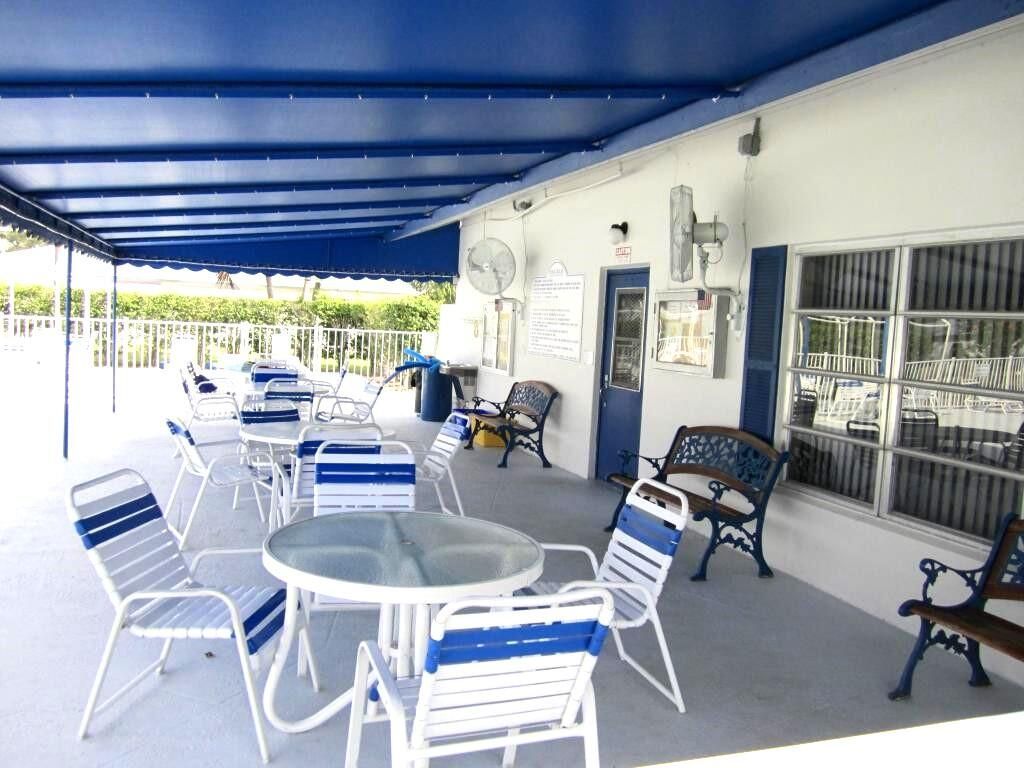 1080 North Drive, Unit B, Delray Beach, FL 33445 Photo