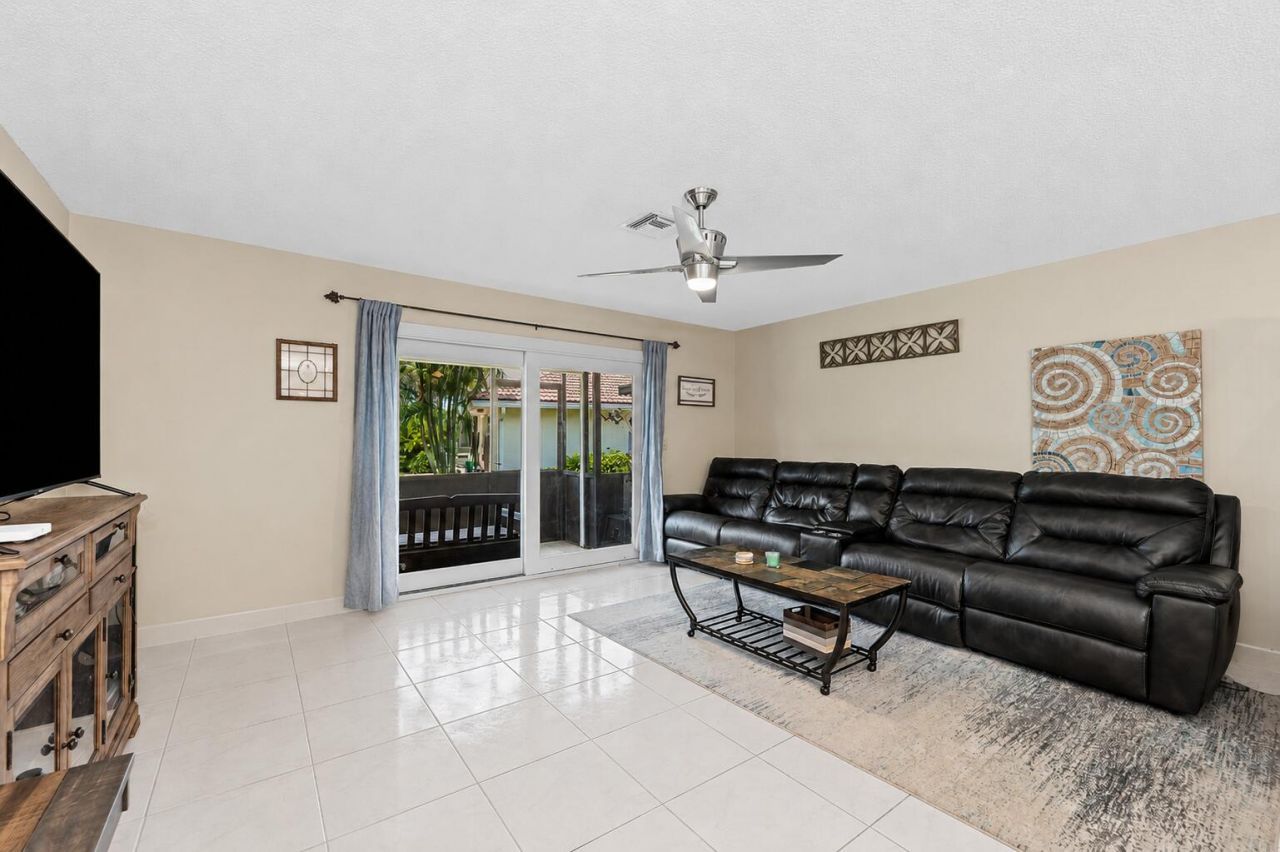 6351 Walk Circle, Boca Raton, FL 33433 Photo