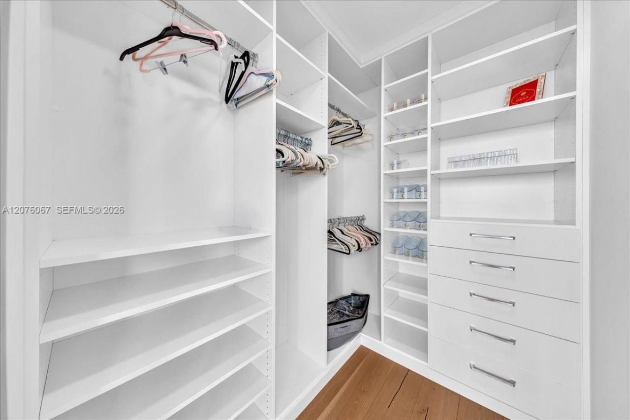 1300 SE Miami Ave, Unit UPH3, Miami, FL 33130 Photo
