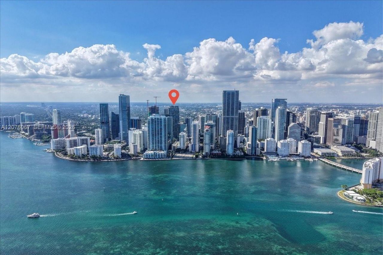 1300 SE Miami Ave, Unit UPH3, Miami, FL 33130 Photo