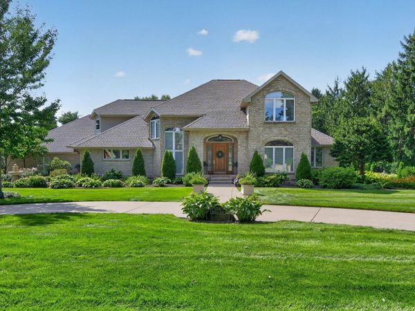 51593 Norwich Drive, Granger, IN 46530
