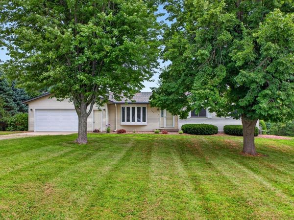 524 10th Avenue SE, Byron, MN 55920
