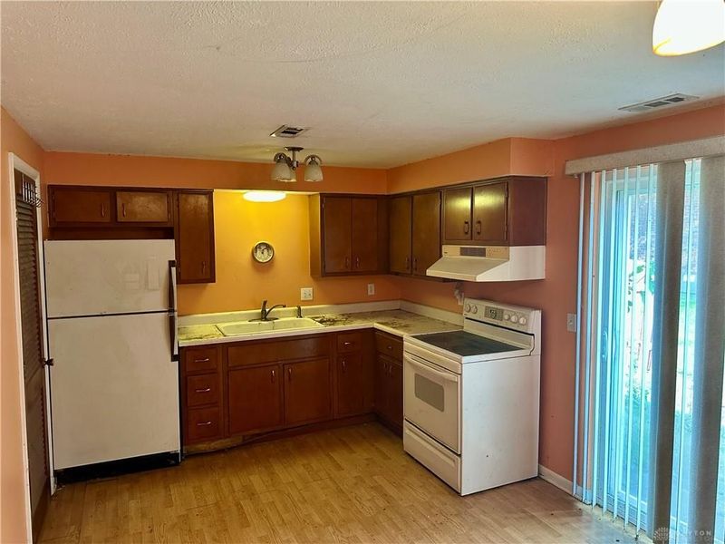 813 Clareridge Lane, Centerville, OH 45458 Photo 6