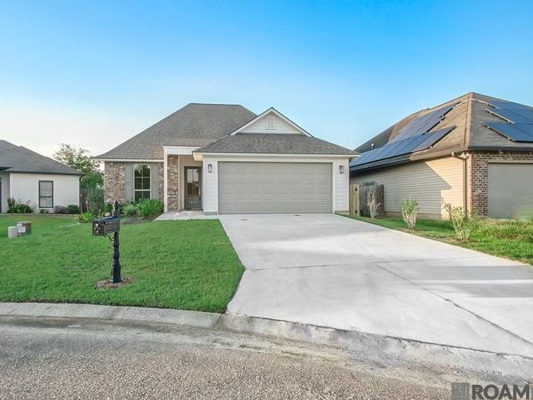 7697 Ridgeline Dr, Denham Springs, LA 70706