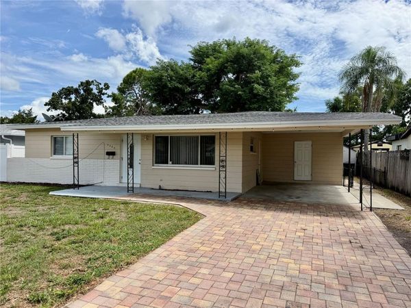 5560 14TH AVENUE N, ST PETERSBURG, FL 33710