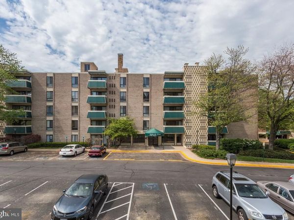 6133 LEESBURG PIKE, Unit 201, FALLS CHURCH, VA 22041