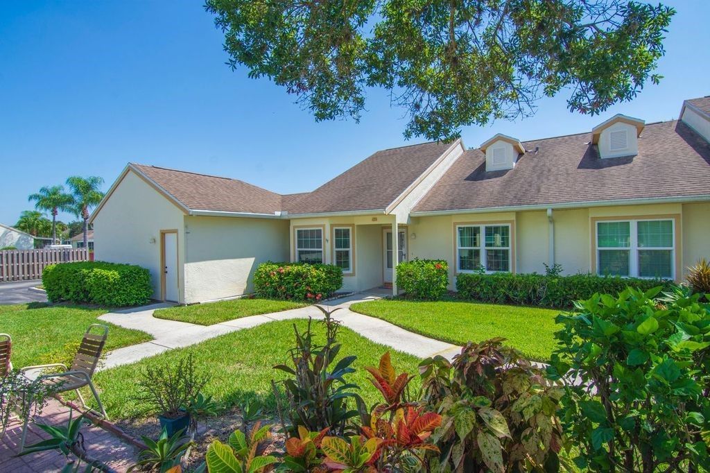 1828 Aynsley Way, Unit 1, Vero Beach, FL 32966 Photo