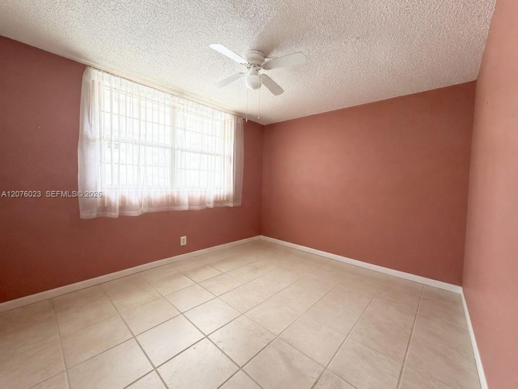 2951 NW 46th Ave, Unit 109, Lauderdale Lakes, FL 33313 Photo