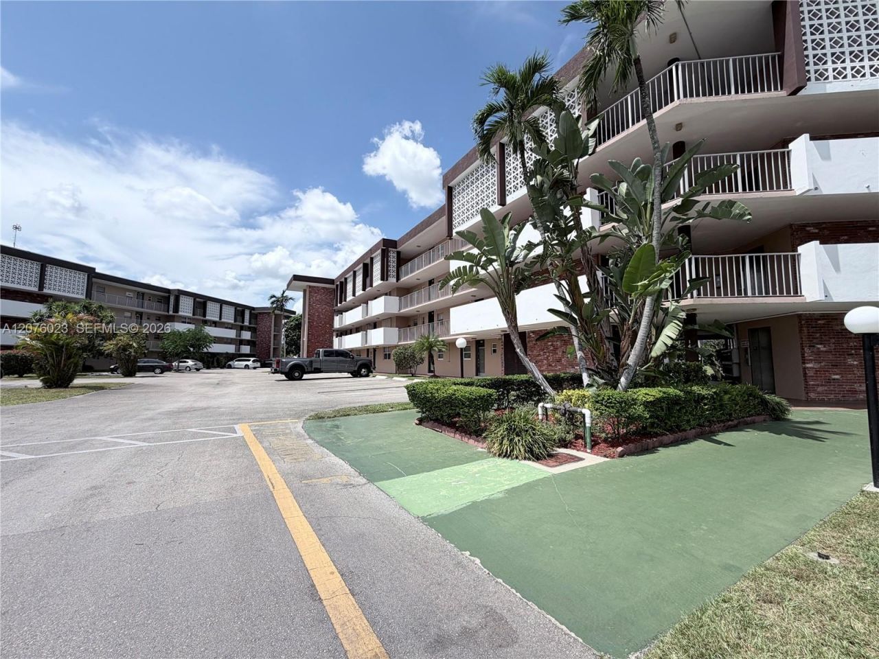 2951 NW 46th Ave, Unit 109, Lauderdale Lakes, FL 33313 Photo