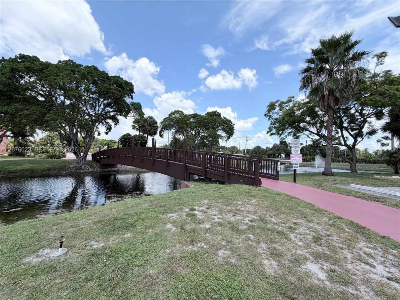 2951 NW 46th Ave, Unit 109, Lauderdale Lakes, FL 33313 Photo