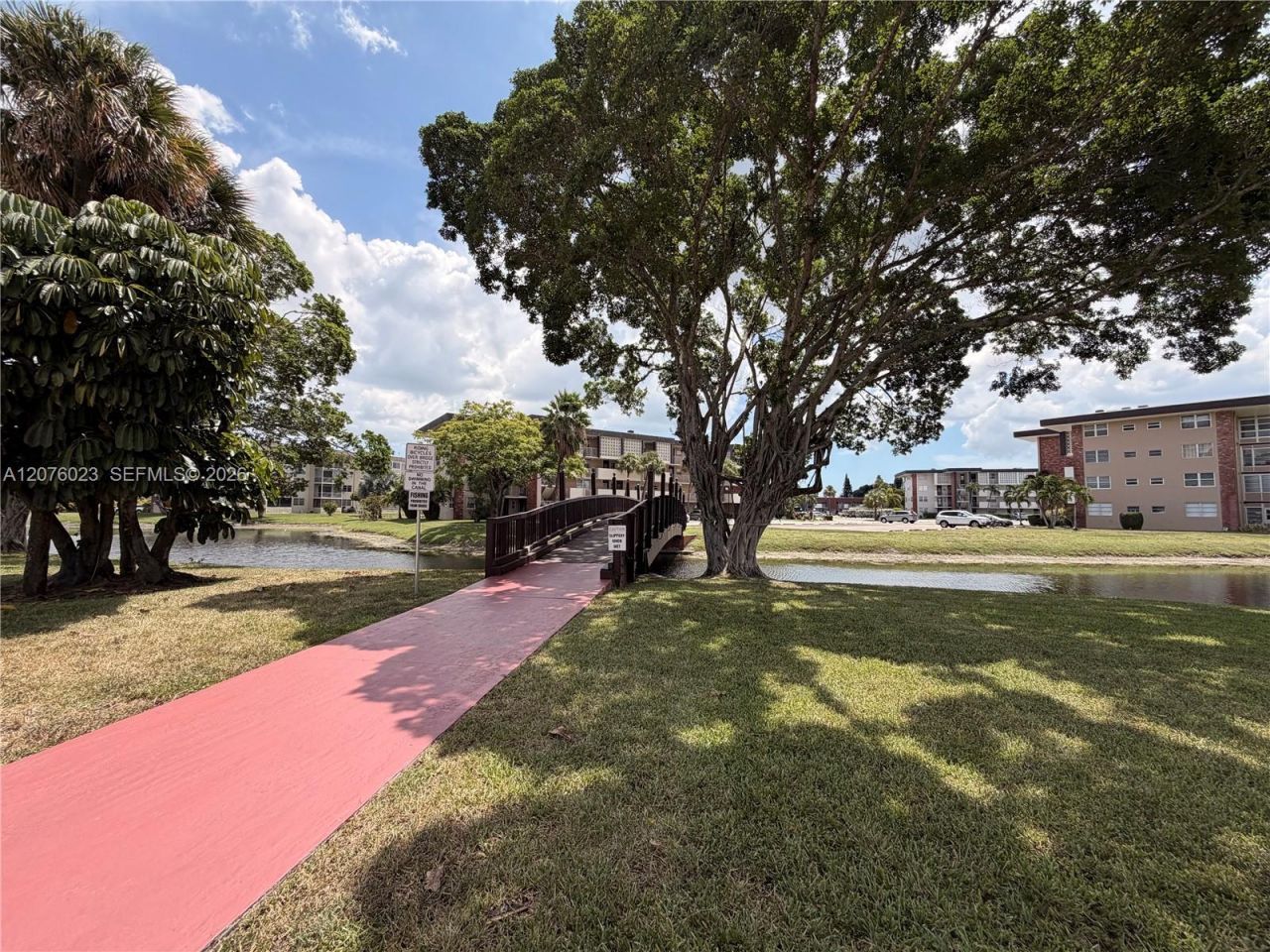 2951 NW 46th Ave, Unit 109, Lauderdale Lakes, FL 33313 Photo